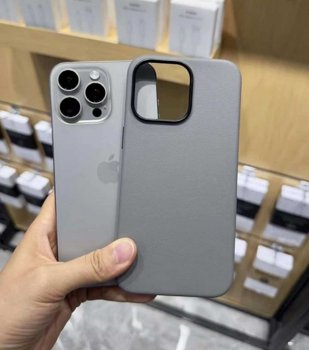 iPhone 15 Pro Mag Noble Collection Case